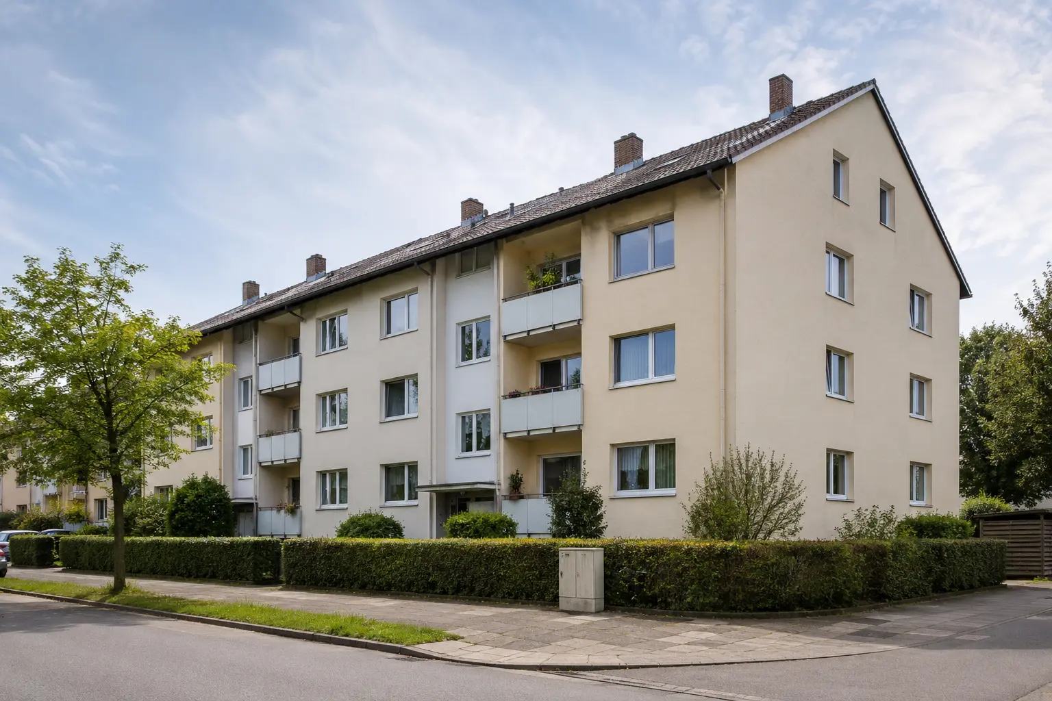 Wohnanlage im Landkreis Erlangen-Höchstadt von der Straßenseite